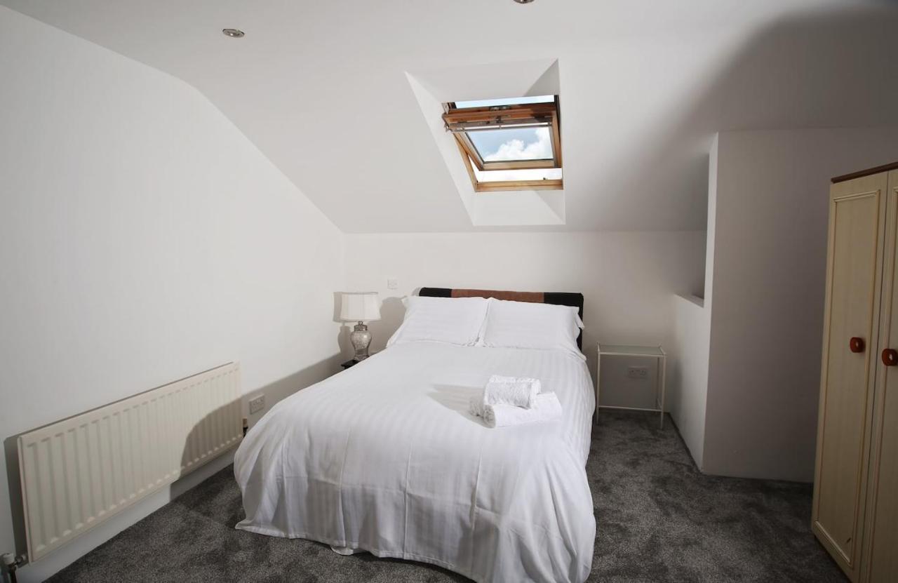 Lough Meela Holiday home *
